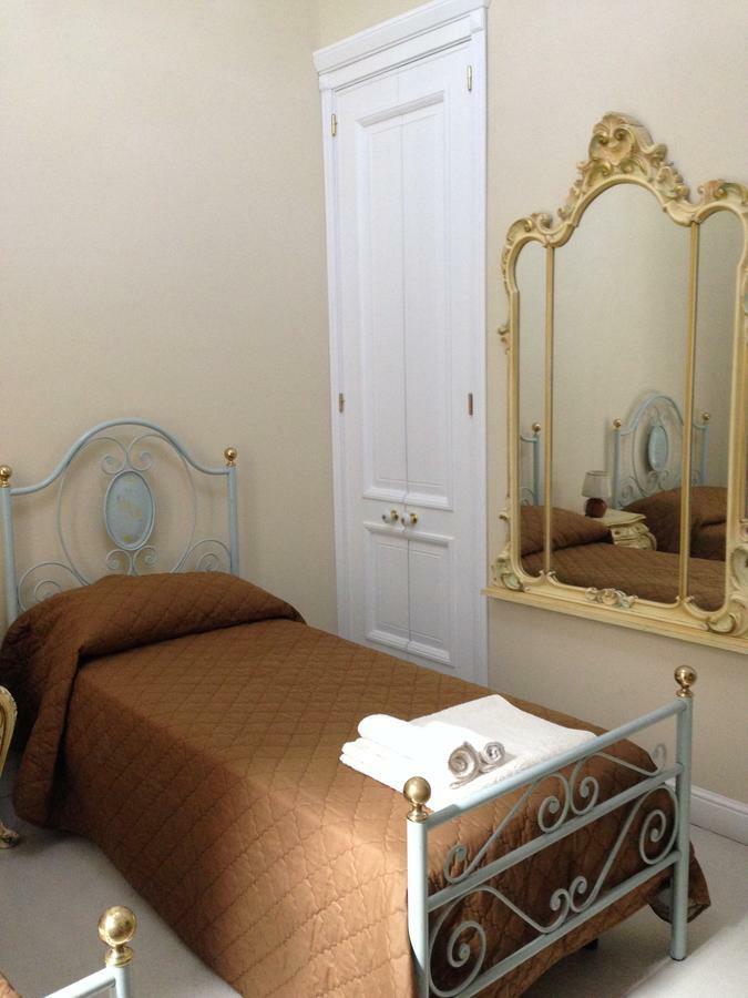 Oro di Napoli Luxury Bed&Breakfast Esterno foto